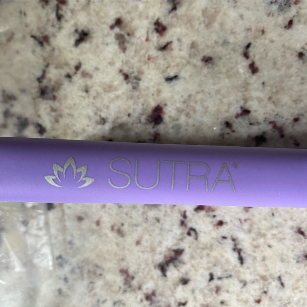 Mini Hair Straightener - Picture 2 of 4